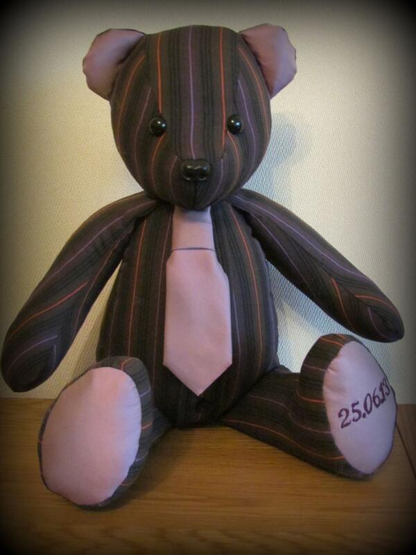 SaltMemoryBears's tweet image. This Remembrance Bear is created from a favourite shirt &amp;amp; tie. In memory of a beloved Husband...