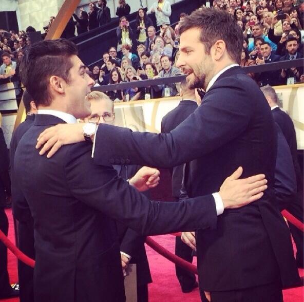 ZacEfronsCrew's tweet image. - @ZacEfron and Bradley Cooper on the red carpet at the #Oscars!