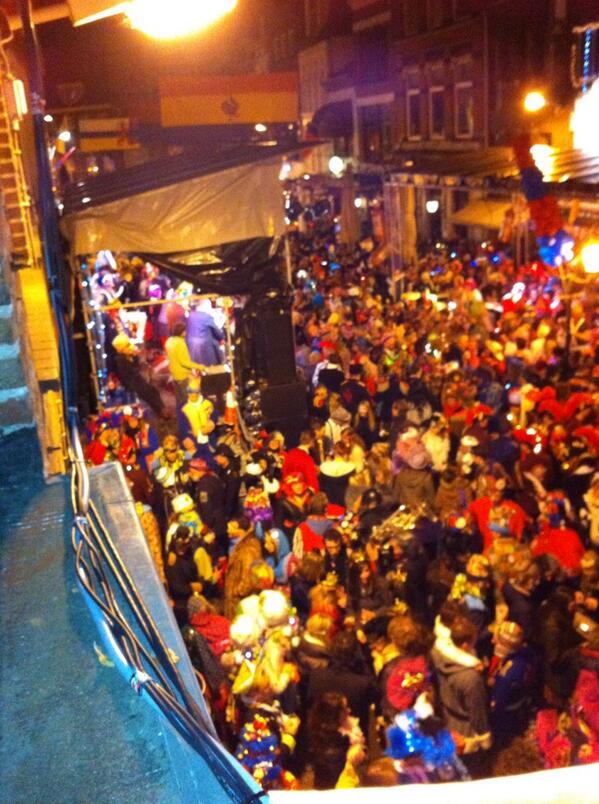 JKP2013's tweet photo. @mootworm veur un bomvolle Parade http://t.co/CeKas9c4Mr
