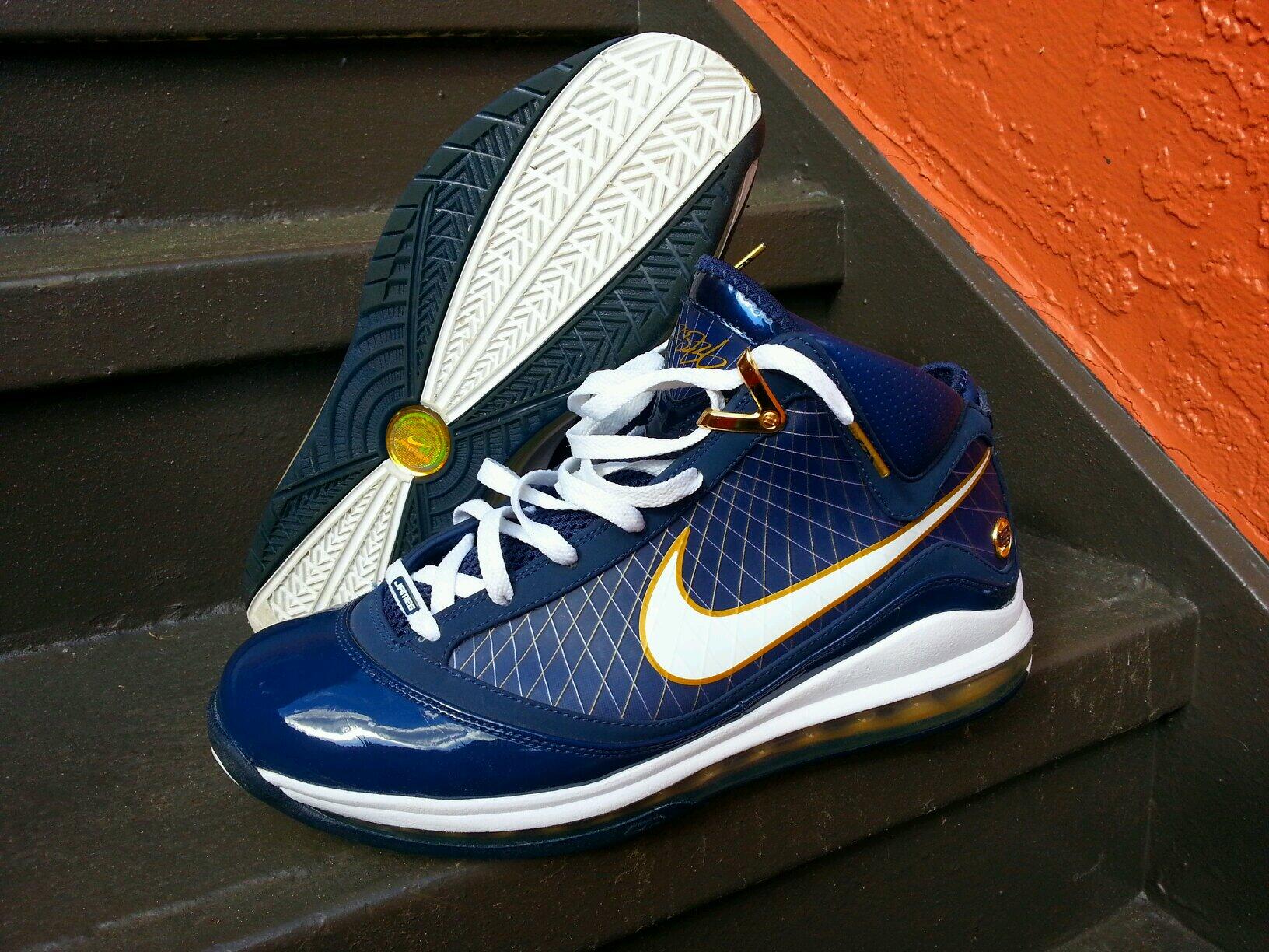lebron 7 akron
