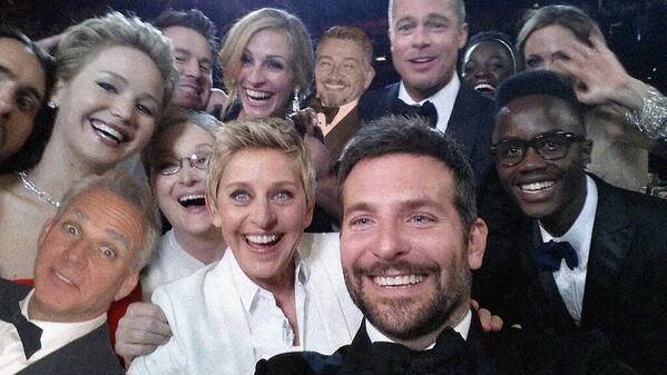 JOAQUINSEDILLO's tweet photo. Ultimate Photo Bomb with @FilmSaavy !!! #JOAQUINthegleeDP #oscars http://t.co/3cnTluWpka