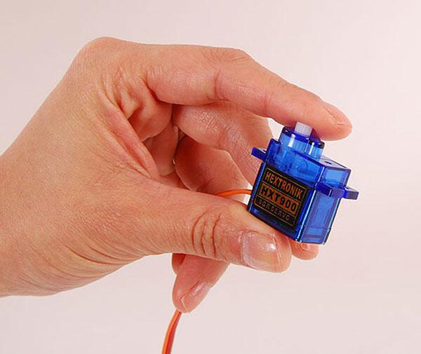 geraicerdas's tweet image. 4. Untuk aktuatornya, pakai 2 mini servo untuk menginformasikan posisi objek. #KelasArduino