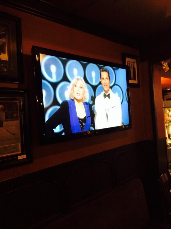 markcritch's tweet photo. Weirdest ventriloquist act I've ever seen #Oscar2014 #22oscars http://t.co/uXooknm3hC