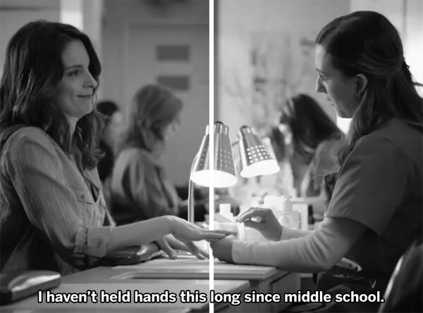 AmericanExpress's tweet photo. RT if you have someone who makes your EveryDay a little better like Tina Fey's manicurist #EveryDayMoments http://t.co/mGm5cWOPOJ