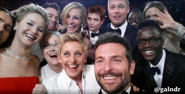 galndr's tweet image. If #RobertPattinson was at the #Oscars this picture would have real star power. #robsessed #robpattinson