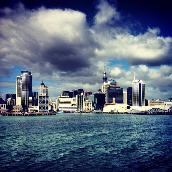 BethanyPawson's tweet photo. A #waiheke weekend away? Don't mind if I did! #ferry #auckland #bigcitylife http://t.co/vWh2CmnLey