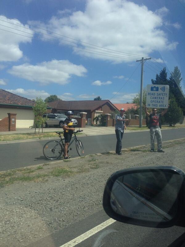 Hoods_'s tweet photo. Speed camera 20 meters up the road from these guys! #topblokes http://t.co/8ImKRm2Jss