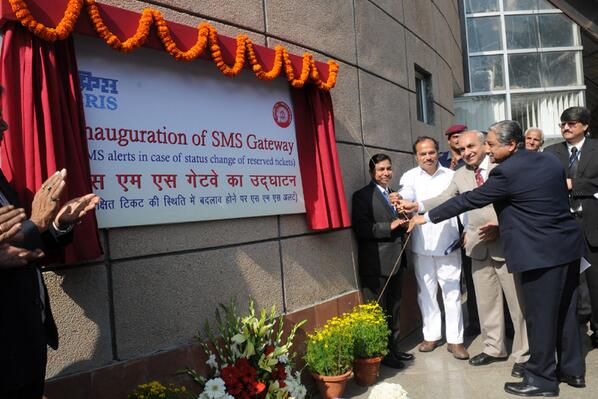 This is epic! ---> "Only in India! Opening an SMS gateway like it's a physical gateway"  via <a href="/kamleshksingh/">ᴋᴀᴍʟᴇsʜ sɪɴɢʜ / tau</a> #sms