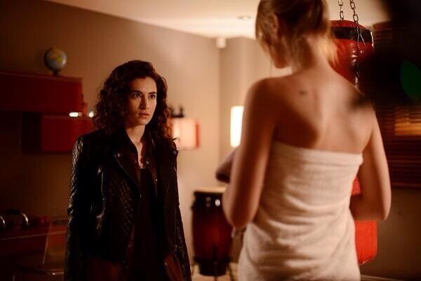 HanDogandemir's tweet photo. JANE İLE ZEYNEPİN İLK KARŞILAŞMASII http://t.co/Yvm7fh1KNy