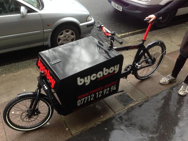 Another London courier opting for a bike over a van. Awesome!