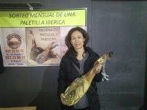 Imperialpadel's tweet photo. Ganadora de Febrero del sorteo mensual de una Paletilla Ibérica. FELICIDADES!!! Alicia Valentin. http://t.co/9R0cSBABna