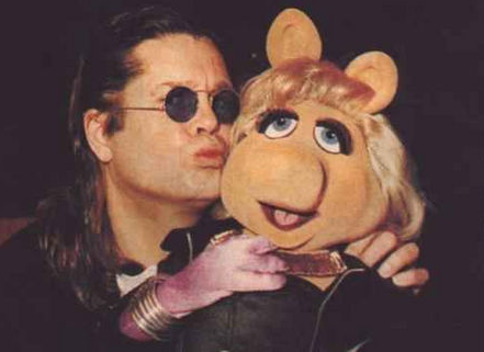 VirginRadioIT's tweet photo. La coppia più bella del rock! @OfficialOzzy @VIRGINRINGO http://t.co/bir73MN4pD