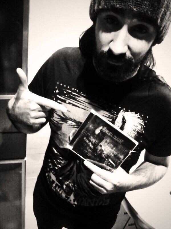 thefallofatlant's tweet photo. Nuestro cantante @EloyMartnezCaas ya tiene el CD de @AngelDusk_BH . GRUPAZO! Compartiremos escenario próx. http://t.co/8N7xIq4RP7