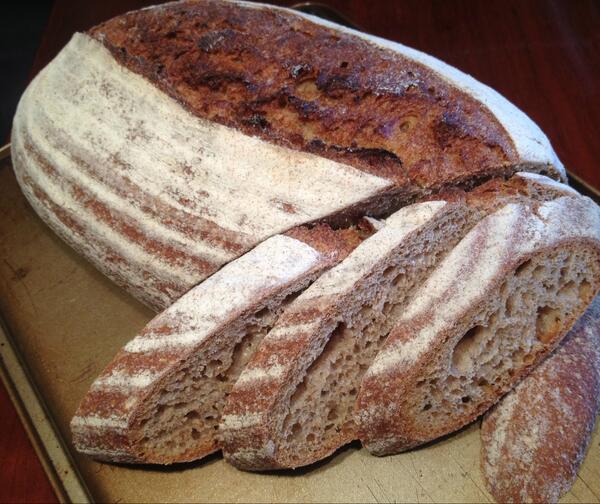 artisanbaker's tweet photo. Loaf made @artisanschool using Barm from @realkentcider &amp; English Flours from WorsboroughMill. Join us soon &amp; see how http://t.co/vlQS00WamJ