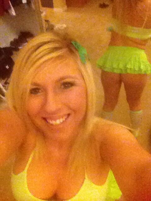 Cute St. Patties a ocks and panties thanks to my babe @coachham3469 he always takes care of me! http://t<a href="/tag/caseofthemondays"class="tags"><span>#caseofthemondays</span></a><a href="/tag/mondaymorningsucks"class="tags"><span>#mondaymorningsucks</span></a>