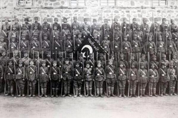 Bi-59kaIMAAoper.jpg