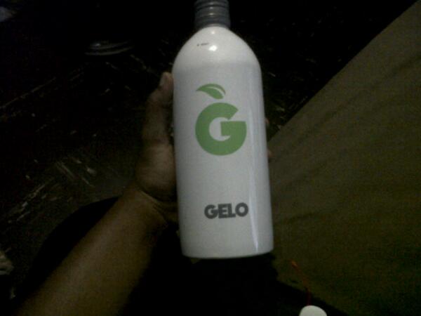 Roxi_23's tweet photo. @MaximMagSA @Gelo_SA Thank you so much for my bottle of Gelo!!!! Can't wait to get the long weekend started ☺ #OhYeah http://t.co/aqxqK8bQ6y