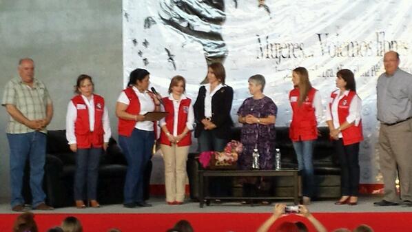 MelissaHerreraV's tweet photo. "Mujeres... volemos libres ahora." #PRIMonclova @CristinaAmezcua @luciaazucena @DianaGlzSoto Dra. Alicia E. Pérez. http://t.co/b5kplijVl3