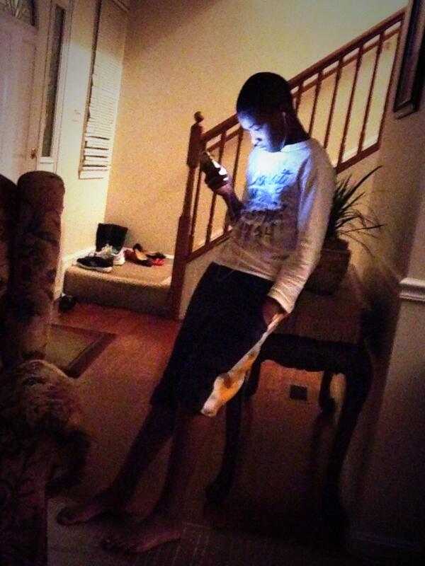 IceyYouTwigguh's tweet image. Just a tall lanky thinggggggg. #SiblingBondingTime #TechnologyGeneration