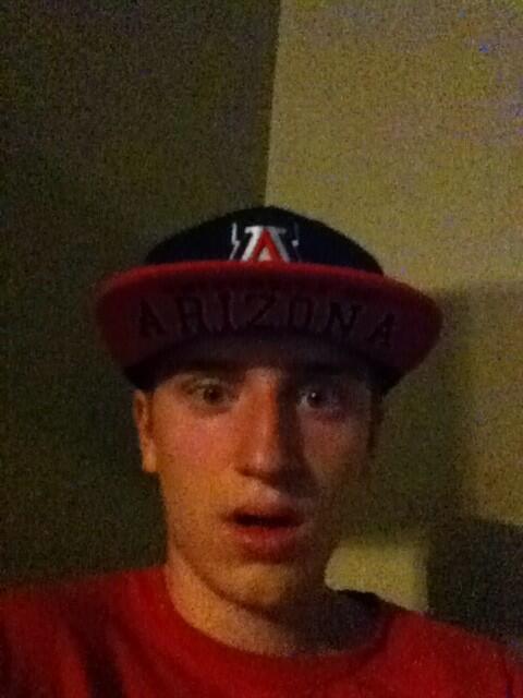 AndreArmad tweet picture