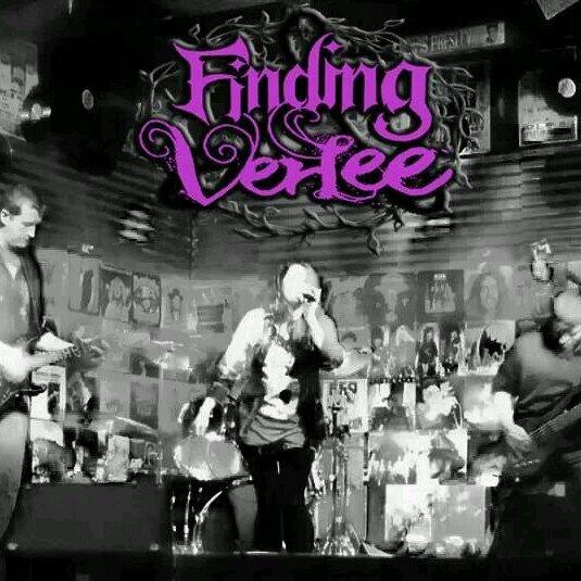 findingverlee's tweet image. 