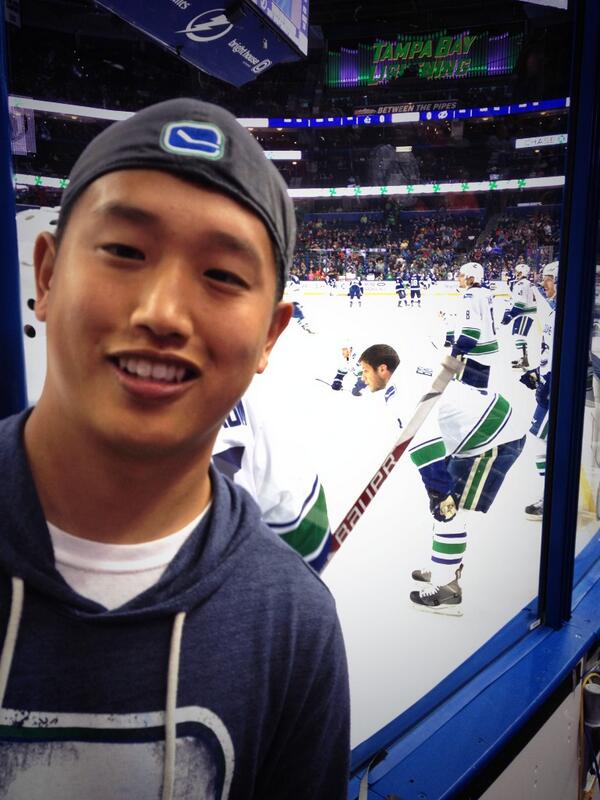 n8jasperse's tweet photo. @WeOnTheMoon @VanCanucks @JacksonDieterle love, @allisonjasperse http://t.co/siZsUPgk8A