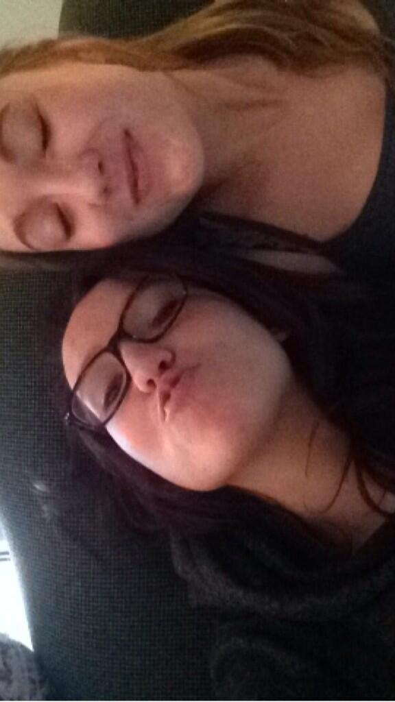 miichfraser's tweet photo. love me some @EmeleyRaye http://t.co/KBrqKYGKhZ