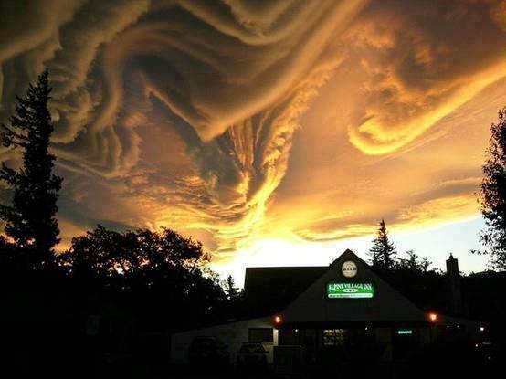 CoolSciencePics's tweet photo. Asperatus Clouds, New Zealand http://t.co/guk60zlXs2