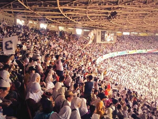 Selamat memutihkan Jakarta; &amp; tentu memutihkan hati, memutihkan fikir, memutihkan amal; salah satu jalan hidayahku:)