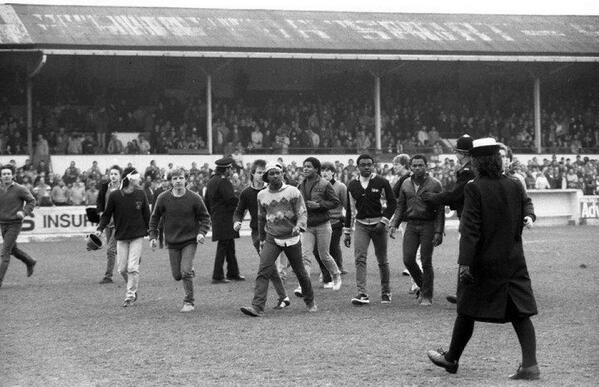 85thn's tweet photo. #OxfordUnited Hooligan. http://t.co/k18YlFnvli