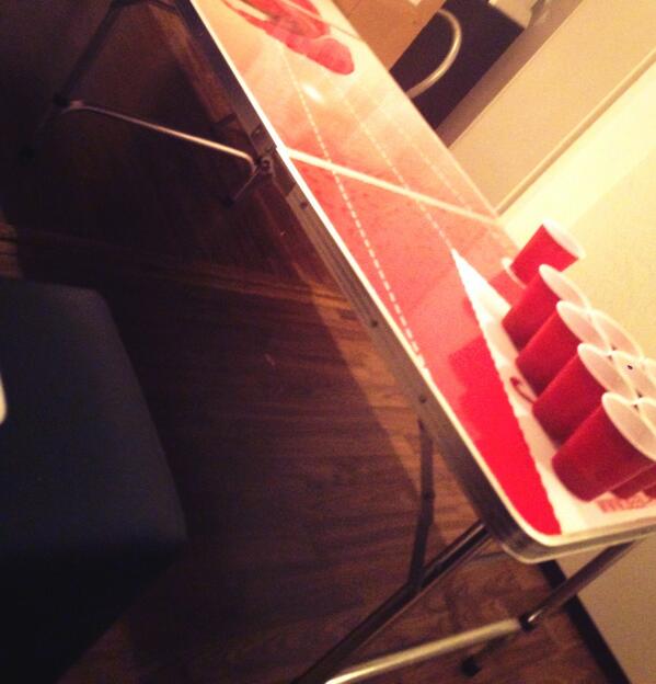 _Severinee's tweet image. #Beerpongtime