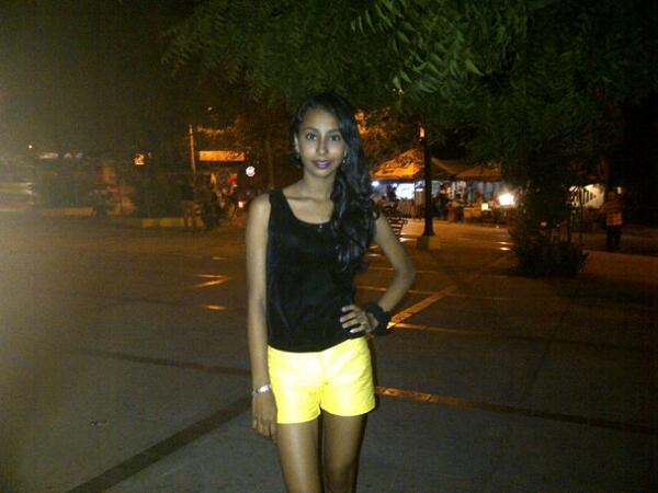 Les_maya98's tweet photo. :) disfrutando del aire fresco ;) http://t.co/RzYUJaHu7X