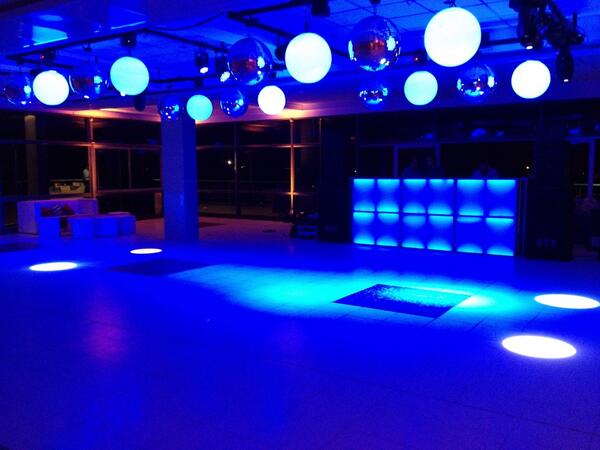 ¡Listos en Copna para arrancar el casamiento de Sofi y Gabo! Con <a href="/MalcolmCatering/">Malcolm Catering</a> Music <a href="/GermanRial/">Germán Rial Valenzuela</a>