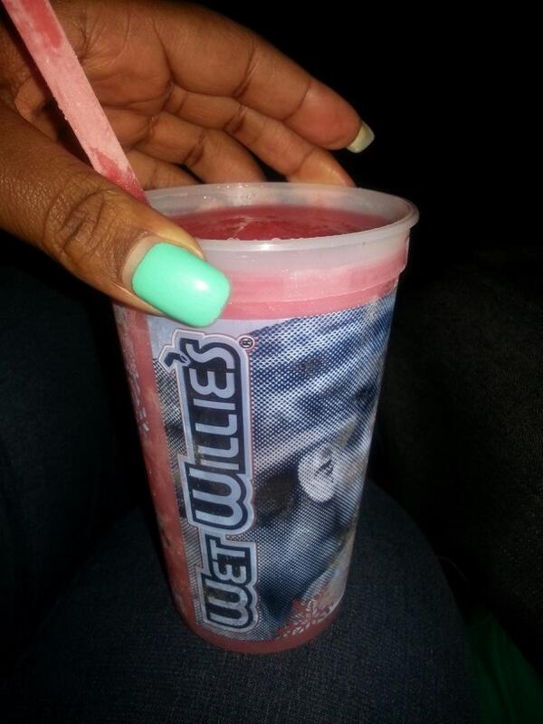 TeeSmilez317's tweet image. #0fuxgiven #callacab #wetwillies style