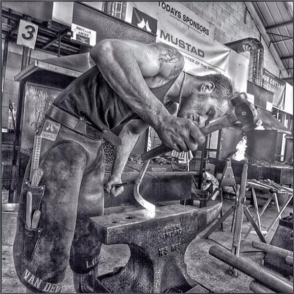 kellykyer's tweet photo. http://t.co/Q4myHDoTBA by cowboyphoto #farrier #horseshoer #horse horses #AaronKampfer #cowboyphoto #blackandwh... http://t.co/CFWFh0t3ns