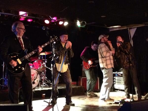 TheGitmos's tweet photo. @indyDEEZEN rockin' The Rock House... and MORE kazoo!! http://t.co/DK38BzjjfE