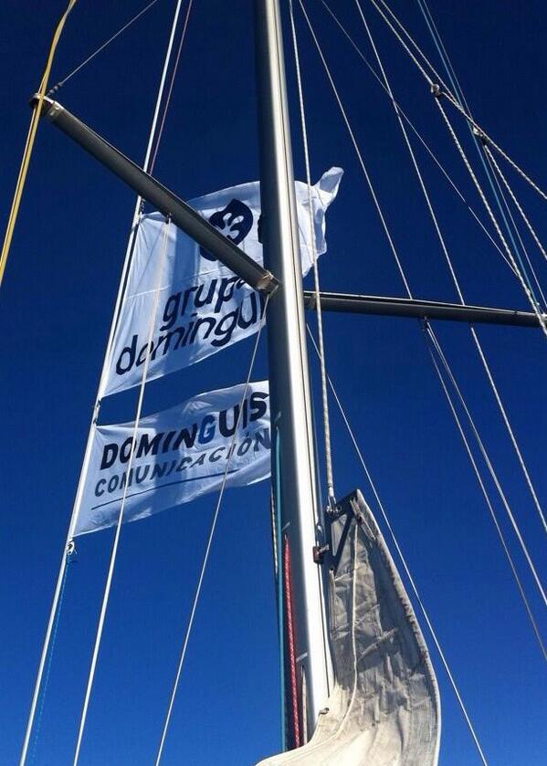 SCREENSAIL's tweet photo. Impresión en banderas y banderolas. Barco GD Energy Services! http://t.co/y7tH2Z65PX