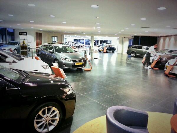 Jacvandorst's tweet image. De grootste keuze Lexus Premium Occasions bij  @VDAutomotive  Lexus Breda.Ruim 1000  vierkante meter Lexus showroom.