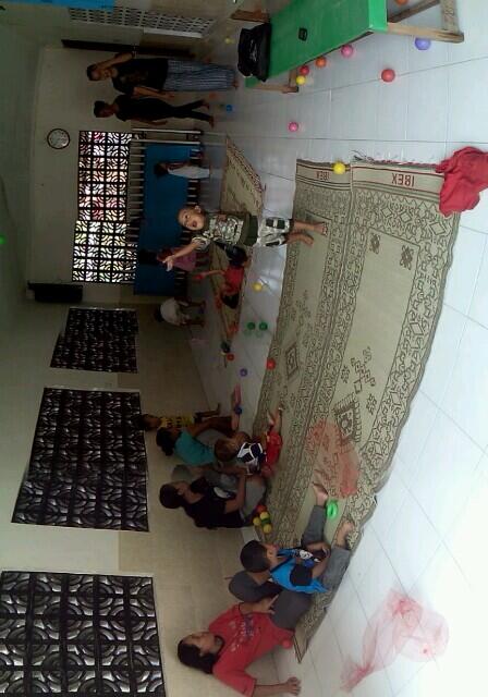 sakijogja's tweet photo. PAUD anak merdeka :D http://t.co/SRzPMW8V45