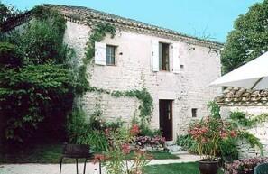 Must see - Superb 17th century Quercy farmhouse bit.ly/PF1dw1