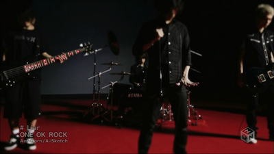 One_O_kkkkkkk's tweet photo. 何を求め 

そして 

何を受け入れる？　

2つに1つ!!

 僕にはまだそれが

I don't know(don't know)　

となりで笑う君は　　

【Liar】 http://t.co/7ky6c3oIHD