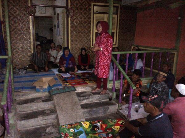 Nining_Shaleh's tweet photo. dalam sehari saya mengunjungi 4 Desa untuk sosialisasi GERAKAN PERUBAHAN bersama partai @NasDem @siagaperubahan http://t.co/tDvztW9UQT