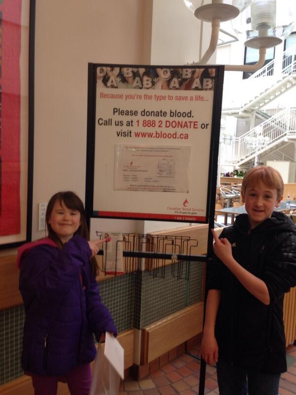 Local4Loc4Loc's tweet image. These two can hardly wait to be donors at 17. Over 17? No need to wait! Please donate blood today #L4L4LGivesBlood