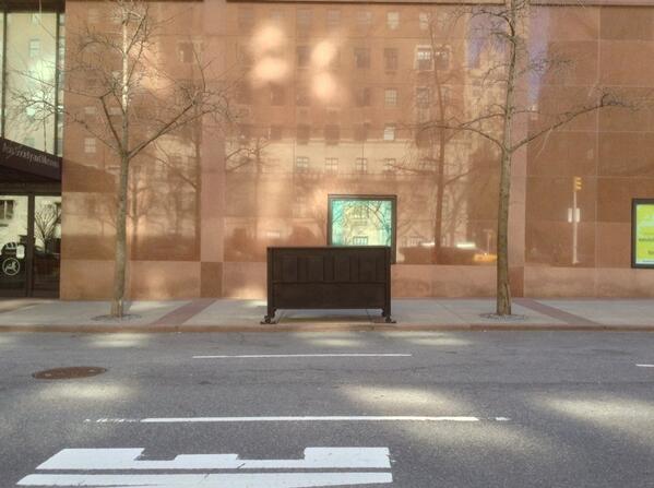 AboutArtBarbara's tweet photo. #BarbaraToday on the east side of Park Avenue between 70th and 71st http://t.co/nZG22WxaZw outside the Asia Society http://t.co/ixD55hxynF