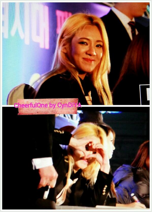 [PIC][16-03-2014]SNSD tham dự buổi fansign cuối cùng cho "Mr.Mr" vào tối nay - Page 13 Bi27SlqCEAAFaFC