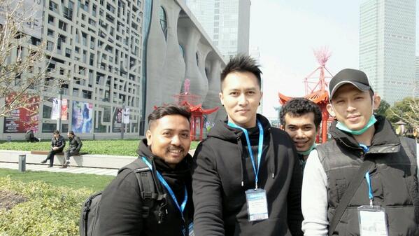 Ke Hongkong dong om RT @_DemianAditya_: Dibuang sayang #shanghaiShow @Joe_Oceano @NeuTakashi