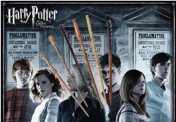 Frikilandy's tweet photo. Pack de 6 varitas mágicas Harry Potter 

En resina, licencia oficial Warner Bros 

< http://t.co/sQtQZqVQTP > 

http://t.co/vpfWuWtUSe