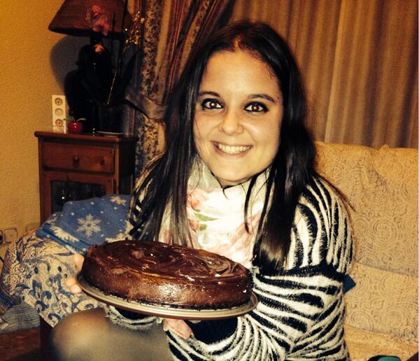 MaryCachi's tweet photo. Las tengo que querer...Y mucho. @BeaLardon  @Carmencasru  #gracias #aylaleche #mucholove http://t.co/fp3ndyz4RE