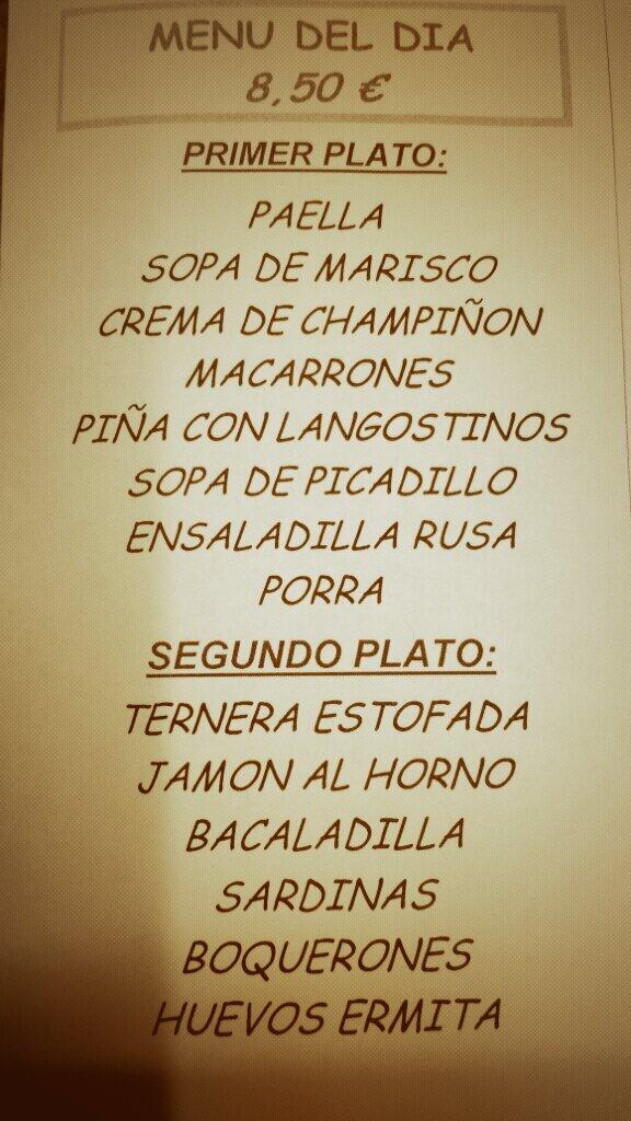 HLaErmita's tweet photo. Hoy nuestro menú del día esta muy completo y por solo 8.50€ http://t.co/43Q5hcjcbu
