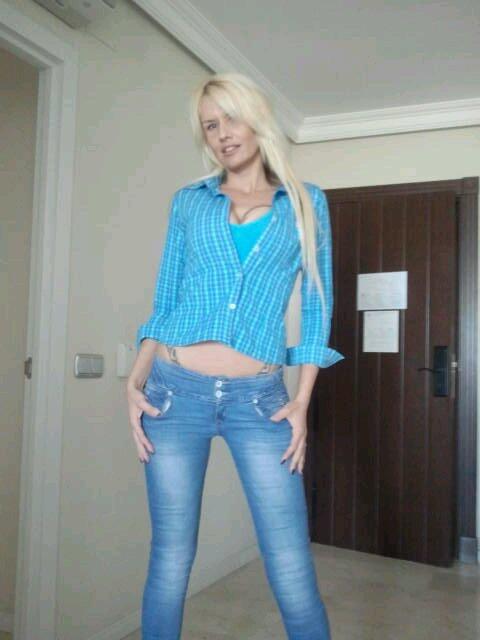 Preparandome para salir en accion http://t.co/4vb1x96x6i